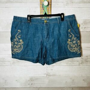 NWT Liz Claiborne Blue Chambray Shorts